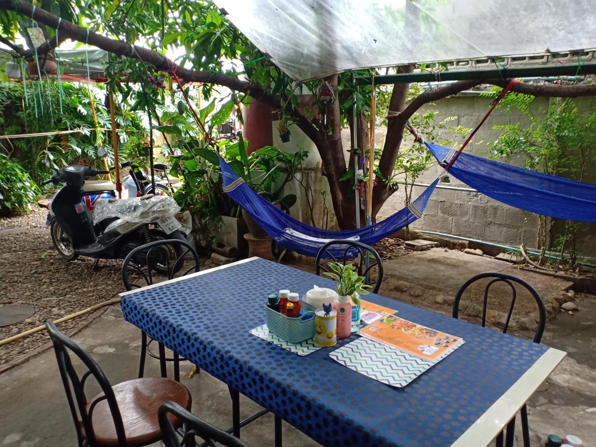 Baanchaokoh Homestay Канчанабури Экстерьер фото