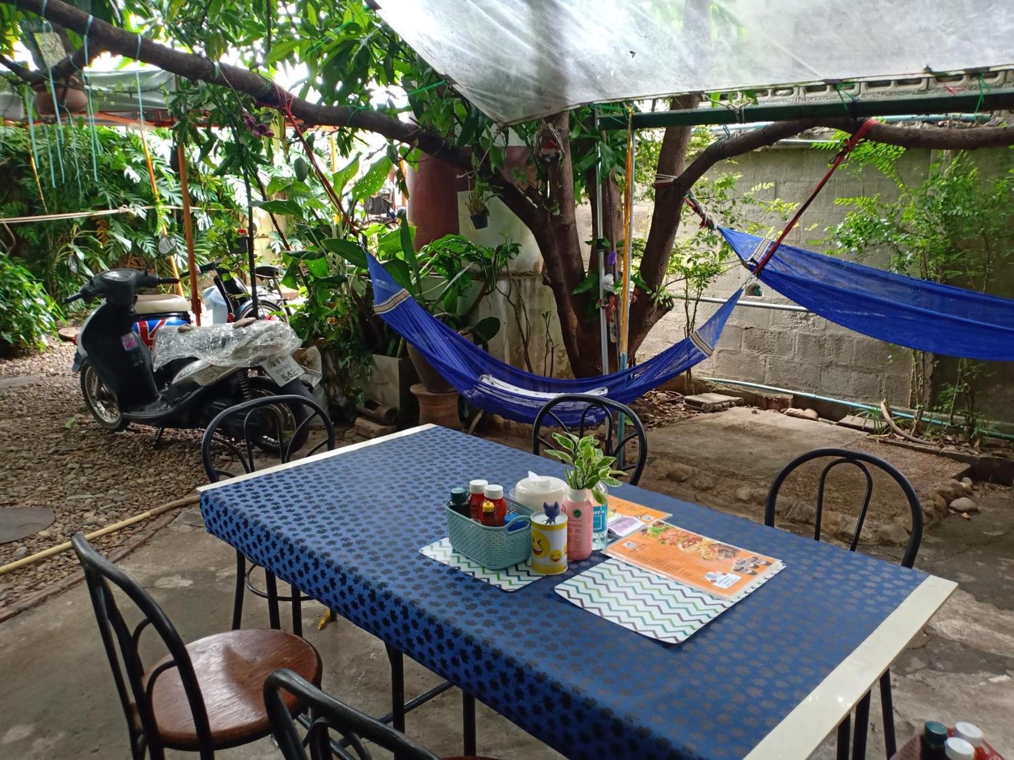 Baanchaokoh Homestay Канчанабури Экстерьер фото