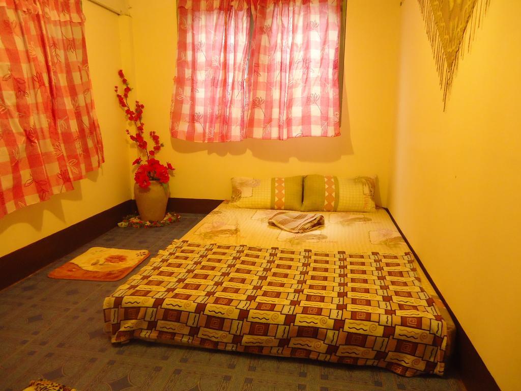 Baanchaokoh Homestay Канчанабури Экстерьер фото