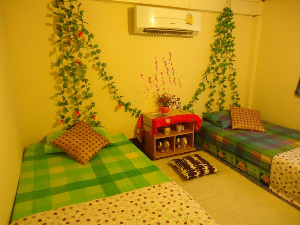 Baanchaokoh Homestay Канчанабури Экстерьер фото